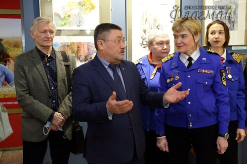 Открытие выставки работ  художника-иллюстратора Евгении Ивановны Стерлиговой YE1A0532